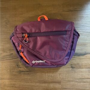 Outdoor Shoulder Bag in Purple